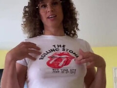 Anal, Culo grande, Mamada, Corrida, Hablar sucio, Corridas faciales, Madres para coger, Madrastra