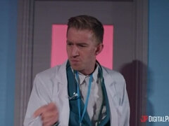 Británico, Consolador, Vestido, Penetracion con dedos, Tacones, Besar, Medias largas, Tatuaje