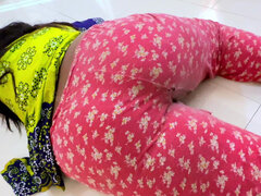 Jab Mata Pita Gar Par Nahi Tha Tab Bahen Ko Moti Gand Fad Dea