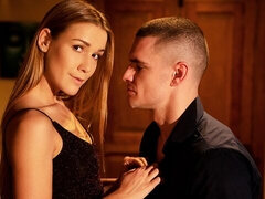 Culo grosso, Grande cazzo, Pompino, Brunetta, Da dietro, Tette naturali, Ragazza, Tette