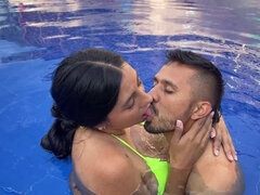 ビキニ, カップル, キス, ラティーナ, プール