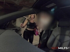 Tetas grandes, Morena, Sexo duro, Lamidas, Madres para coger, Tetas naturales, Coño, Tetas