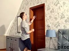 Krásky, Veľké kozy, Bizarné, Podvádzanie, Cuckold, Otec, Hd, Prirodzené prsia