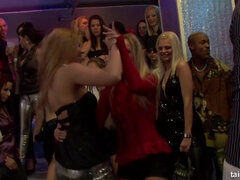 Velike joške, Nor, Pijana, Grupni, Hardcore, Orgija, Jahanje