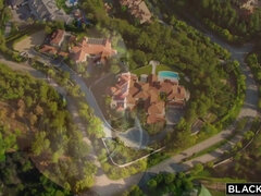 Grosser arsch, Blondine, Kehlenfick, Frau frau mann, Hardcore, Riesig, Lecken, Muschi