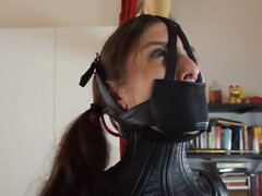 Bondage disciplina dominação submissão sadismo e masoquismo, Solo chão, Meias finas, Adolescente