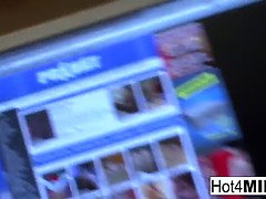 Amatorka, Blondynka, Puma, Wytrysk, Masturbacja, Mamuśka, Mama, Naturalne cycki