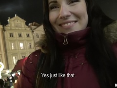 Nyilvános
