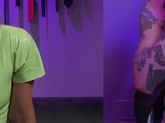 Blond, Dominante vrouw, Fetisj, Moeder die ik wil neuken, Meesteres, Spuiten, Tieten likken, Vibrator