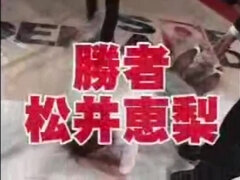 Pelea entre 2 japonesas Real fight between 2 japanese girls