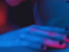 18, Vlasatej, Bozkávanie, Latinskej, Lesbické, Piercing, Pička, Tetovanie