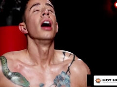 Sucer une bite, Mignonne, Homosexuelle, Branlette thaïlandaise, Embrassement, Muscle