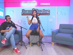 Amatorka, Duży tyłek, Duże cycki, Obciąganie, Kutas, Hardcore, Orgazm, Hiszpański