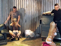 Hatalmas hátsó, Monumentális dákó, Tekintélyes didik, Szőke, Cumizás, Kutya póz, Négyes, Érett feleség