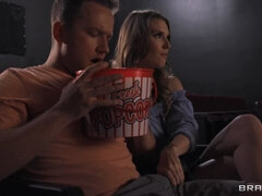 Pijpbeurt, Bruinharig, Schattig, Handbeurt, Natuurlijke tieten, Openbaar, Tiener, Tieten likken