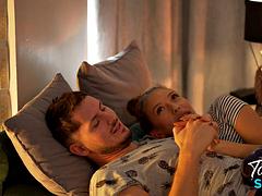 Freshly Divorced Wife Fucks Psychologist