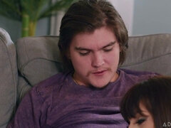 Amatør, Store pupper, Kukk suging, Ansiktssperm, Husfrue, Mamma, Stemor, Kone