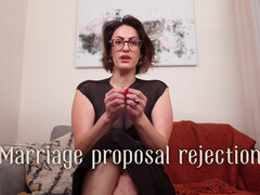 Μελαχροινή, Γυναικεία επιβολή, Γυαλιά, Ξεφτιλισμός, Ώριμη γυναίκα, Μόνος