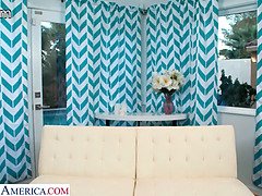 Watch petite milf Alexis Fawx get a quickie with her boyfriend before her husband's arrives - Mature Scandal