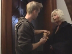 Blondýna, Kuřba, Puma, Hd, Milf žcbp, Pička, Realita, Jezdectví