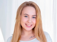 Anál, Zadok, Blondína, Kuřba, Honění, Tetovanie, Teenka