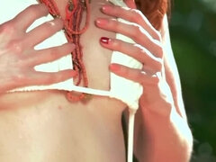 Rumpa, Stora tuttar, Dildo, Klackar, Onani, Milf, Pool, Fitta