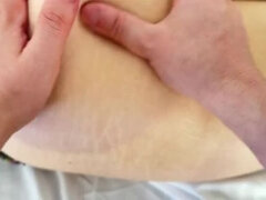 Enthousiasteling, Grote kont, Grote lul, Sperma in mond, Sperma in gezicht, Brillen, Handbeurt, Latijnse vrouw
