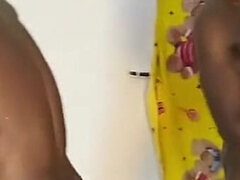 Amateur, Noire, Sucer une bite, Papa, Homosexuelle, Branlette thaïlandaise