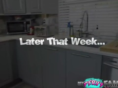 Velké kozy, Brunetka, Přichyceni, Podvádění, Creampie, Rodina, Orgasmus, Drsné akce