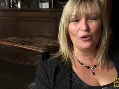 Amateur, Britannique, Mamie, Mature, Maman, Pov, Rugueux, Pute