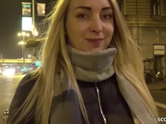 18 jahre, Blondine, Blasen, Kehlenfick, Hardcore, Geld, Öffentlich, Jungendliche (18+)