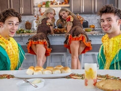 Большая жопа, Большой член, Большие сиськи, Блондинки, Минет, Собачьи, Вчетвером, Милф