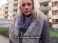 Amatör, Avsugning, Sperma shot, Doggystyle, Ansiktsbehandling, Handjobb, Pov, Offentlig