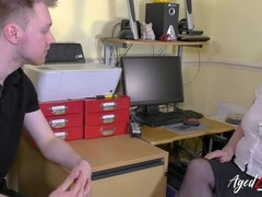 Gros cul, Blonde, Sucer une bite, Gorge profonde, Mamie, Hard, Mature, Suçant