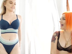 Gros seins, Blonde, Tir de sperme, Hd, Seins naturels, Pov, Plan cul à trois, Nénés