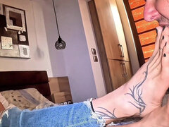 Amateur, Domination, Femme dominatrice, Fétiche, Fétiche des pieds, Branlette thaïlandaise, Maîtresse, Esclave