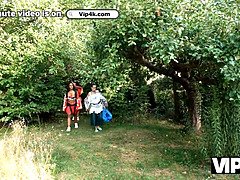 Lola Danger & Valentina Sierra get wild in a wild cuckold session