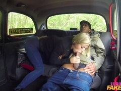 Blond, Kukk suging, Bil, Pikk, Runke, Slikking, Utendørs, Fitte