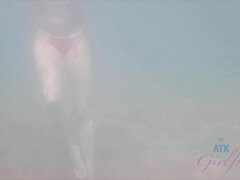Amateur, Plage, Bikini, Exhib, Petite amie, Orgasme, De plein air, Public