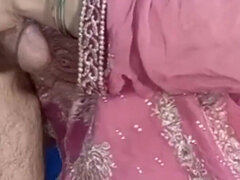 Hot Parosan Muslim Bhabhi Used to Play with My Indian Fat Cock