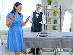 Hatalmas hátsó, Monumentális dákó, Tekintélyes didik, Cumizás, Gesztenyebarna, Kutya póz, Érett feleség