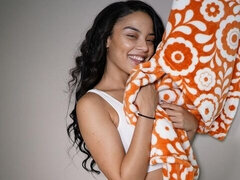 Hatalmas hátsó, Monumentális dákó, Tekintélyes didik, Cumizás, Gesztenyebarna, Kutya póz, Érett feleség