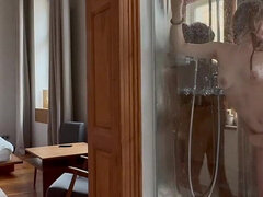 18 let, Amatéři, Velký zadek, Blondýna, Kuřba, Sprcha, Teenka, Švédská rojka