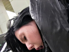 Amatør, Brunette, Bil, Hundestilling, Håndjob, Udendørs, Pov, Tatovering