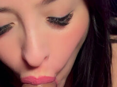 Enthousiasteling, Huisgemaakt, Zoenen, Latijnse vrouw, Natuurlijke tieten, Roodharige vrouw, Tieten likken, Vrouw