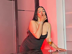 Leie, Latina, Titten