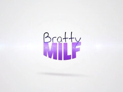 Brunetka, Prsatá, Na obličej, Milf žcbp, Mamina, Různé pohledy, Kozičky, Manželka