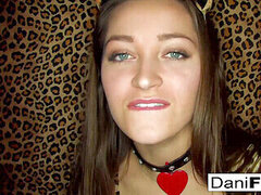 Brunette brune, Masturbation, Chatte, Solo, Plan cul à trois