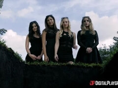 Πρωκτικό, Σε στάση σκύλου στα τέσσερα, Μαλακία με το δάχτυλο για γυναίκες, Γλείψιμο, Μουνί, Χτύπημα, Τατουάζ, Στολή