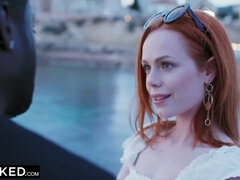 Stor pik, Pik sutte, Britisk, Komme på ansigtet, Imellem racer, Slikning, Lille kvinde, Fisse